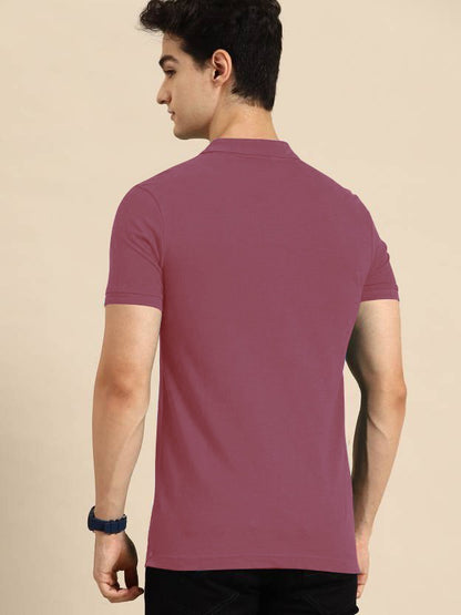 t-shirt ensures you look effortlessly stylish.
