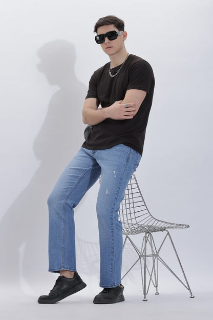 Men's Straight Fit Jeans With Tearing