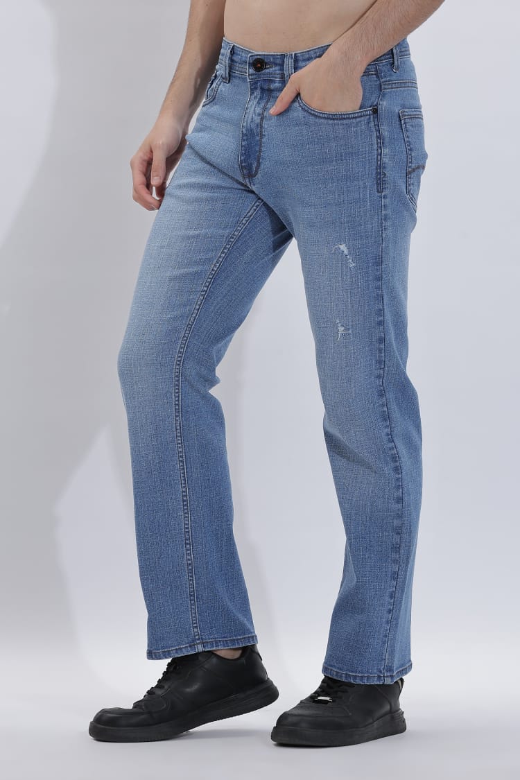 Men's Straight Fit Jeans With Tearing