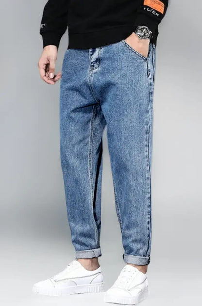 Men's Tapered Fit Mid Rise Casual Stretchable Denim Carrot Jeans_1