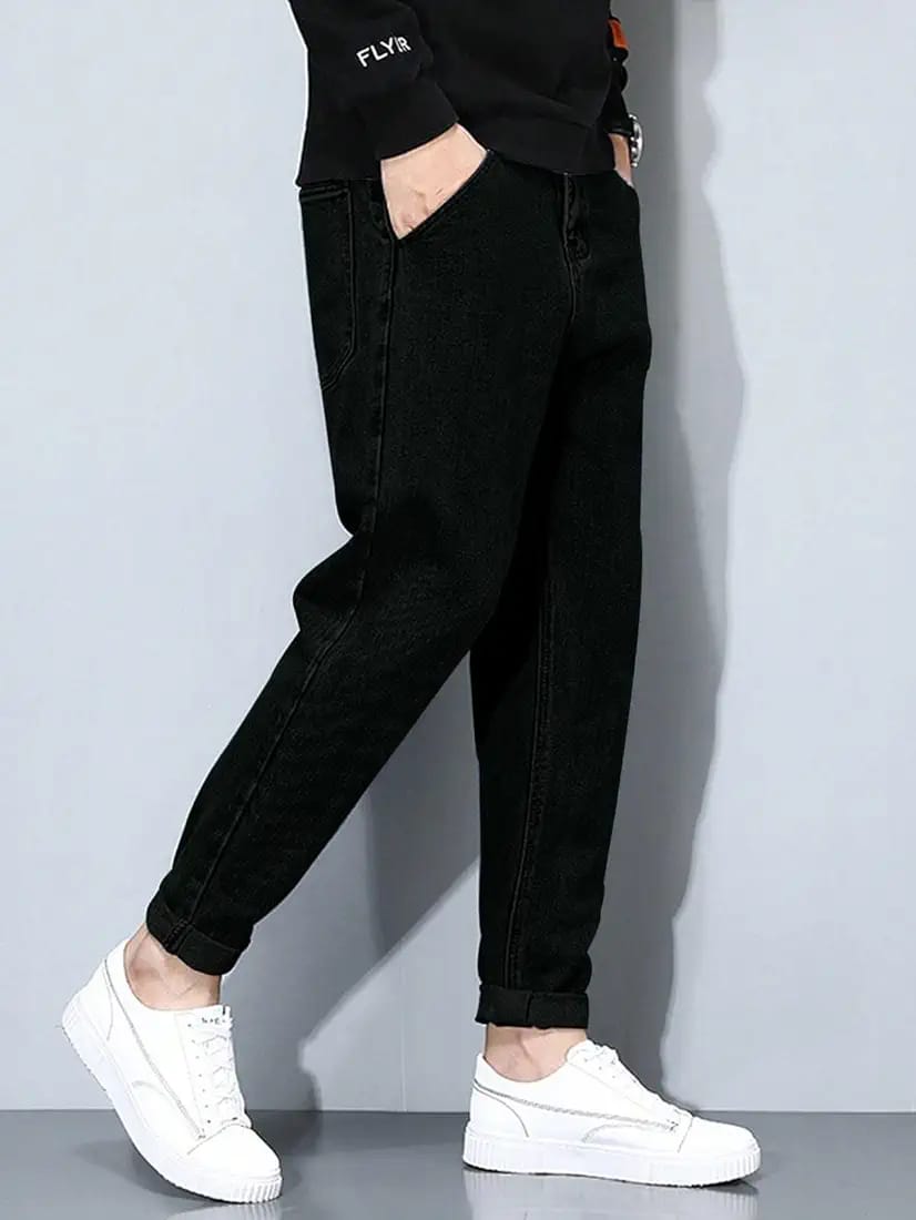 Men's Tapered Fit Mid Rise Casual Stretchable Denim Carrot Jeans_1